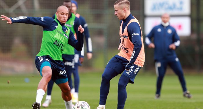 Fenerbahçe, Kasımpaşa maçının hazırlıklarına başladı