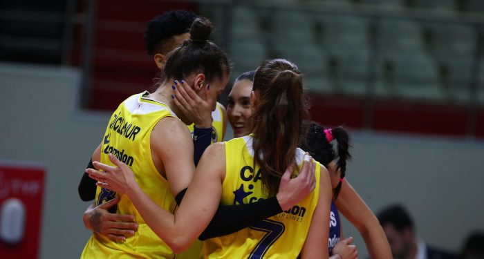 Fenerbahçe Kadın Voleybol Takımı