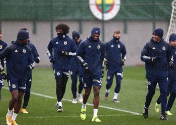 Fenerbahçe'de Çaykur Rizespor maçı hazırlıkları başladı