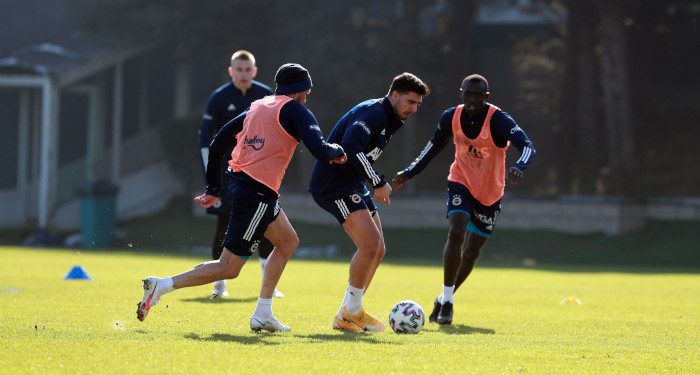 Fenerbahçe, Kayserispor maçı hazırlıklarına başladı