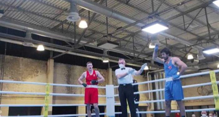 Milli boksörümüz Mehmet Nadir Ünal şampiyon oldu