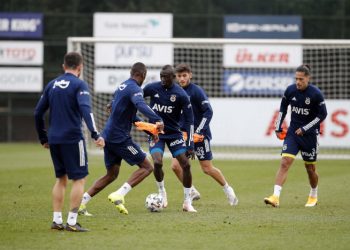 Fenerbahçe, Başakşehir maçı hazırlıklarına başladı