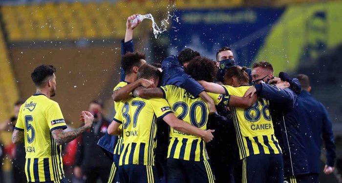 Fenerbahçe Futbol Takımı