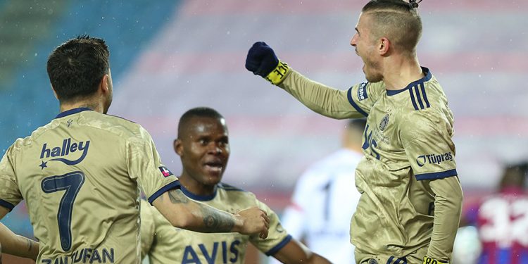 Fenerbahçe Futbol Takımı