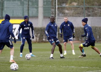 Fenerbahçe'de Beşiktaş maçının hazırlıkları başladı