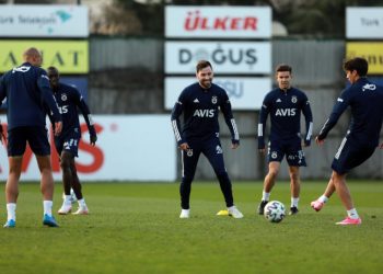 Fenerbahçe'de Medipol Başakşehir maçı hazırlıkları başladı