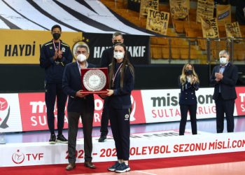 Fenerbahçe Opet, Sultanlar Ligi’ni ikinci sırada tamamladı