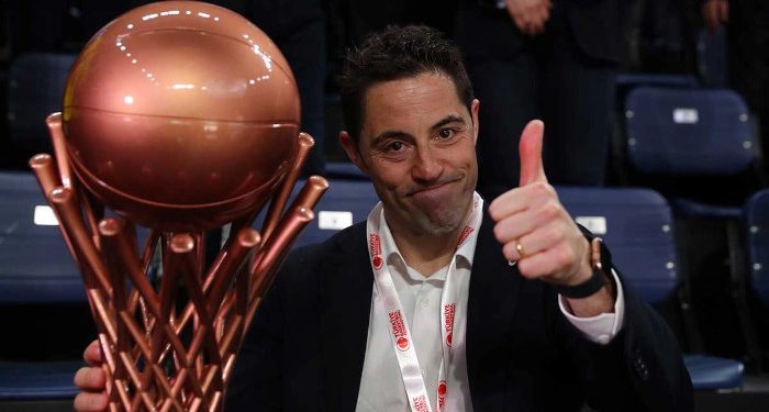 Fenerbahçe Kadın Basketbol Takımı Başantrenörü Victor Lapena