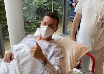 Mert Hakan Yandaş ameliyat oldu