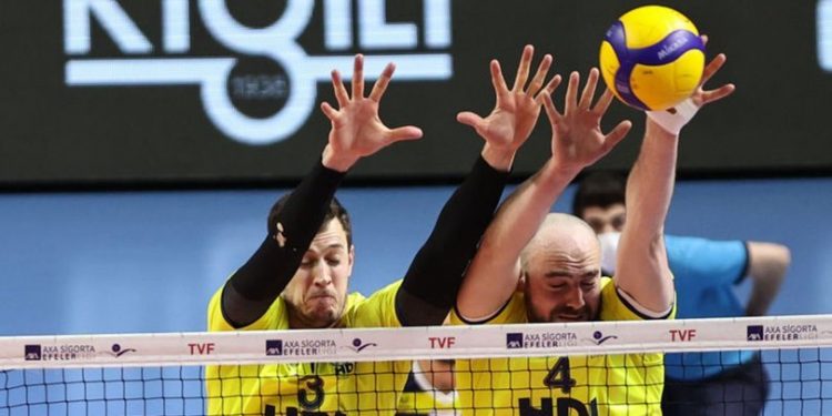 Graham Vigrass ve Nicholas Hoag