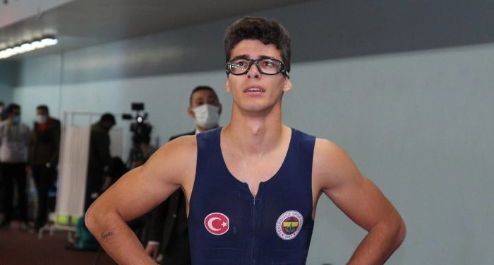 Fenerbahçeli milli atlet Ersu Şaşma