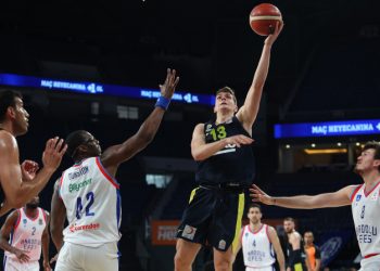 Anadolu Efes - Fenerbahçe Beko