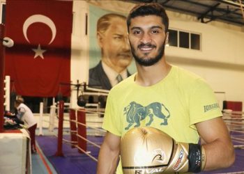 Fenerbahçeli milli boksör Bayram Malkan