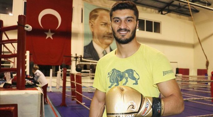 Fenerbahçeli milli boksör Bayram Malkan