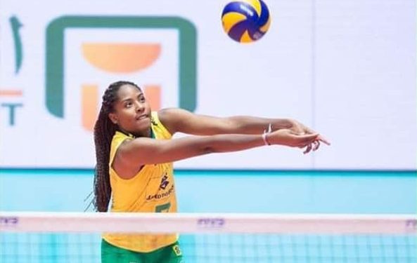 Ana Cristina De Souza Fenerbahçe Opet'te