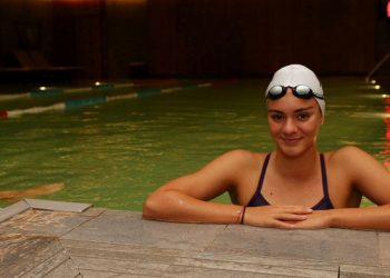 Fenerbahçeli milli yüzücü Selen Özbilen