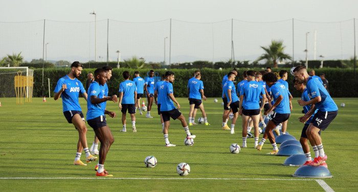 Fenerbahçe'de yeni sezon hazırlıkları başladı