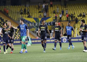 Fenerbahçe, Antalyaspor’u konuk ediyor