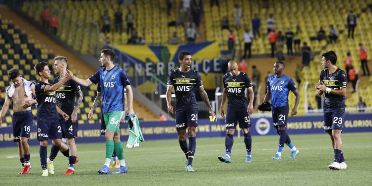 Fenerbahçe, Antalyaspor’u konuk ediyor