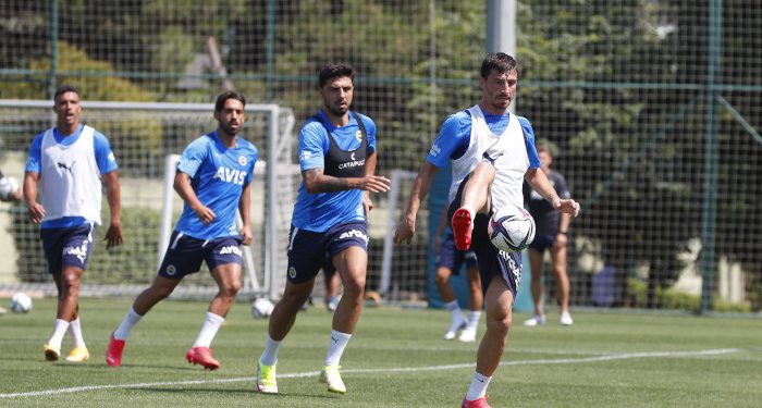 Fenerbahçe, Adana Demirspor maçı hazırlıklarına başladı