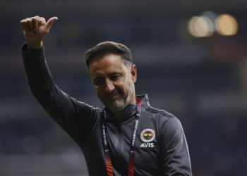 Fenerbahçe Teknik Direktörü Vitor Pereira