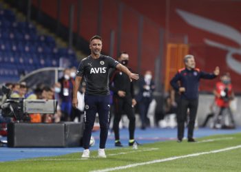 Fenerbahçe Teknik Direktörü Vitor Pereira