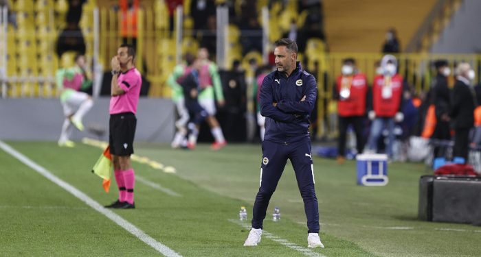 Fenerbahçe Teknik Direktörü Vitor Pereira