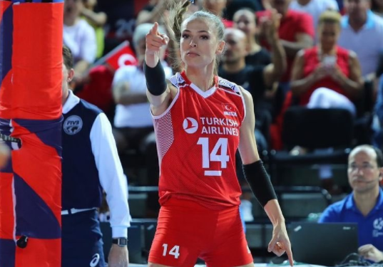 Fenerbahçe Kadın Voleybol Takımı Kaptanı Eda Erdem Dündar