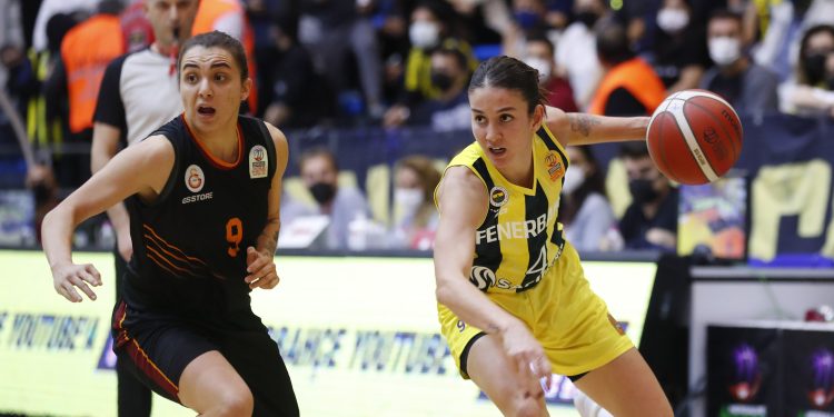 Fenerbahçe Safiport 74-56 Galatasaray