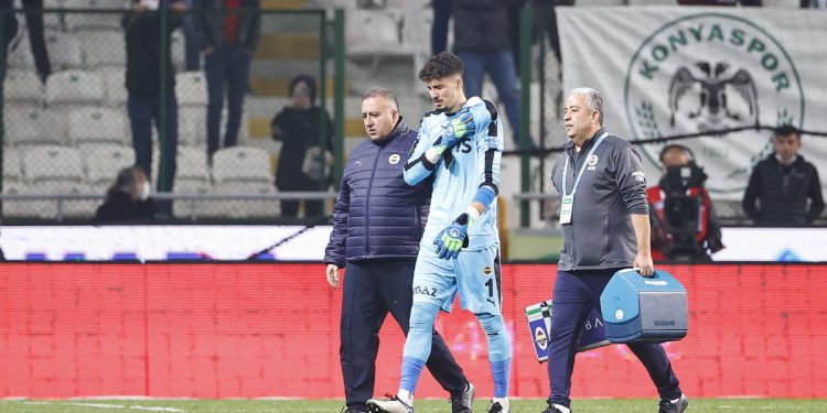 Fenerbahçe'den sakatlık açıklaması