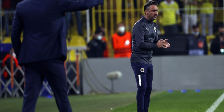 Fenerbahçe Teknik Direktörü Vitor Pereira