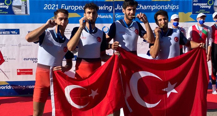 Fenerbahçeli milli kürekçilerimizden tarihi başarı