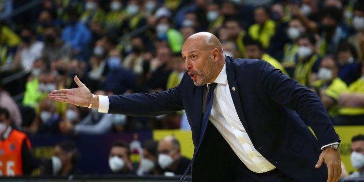 Fenerbahçe Erkek Basketbol Takımı Başantrenörü Aleksandar Djordjevic