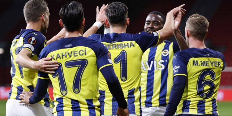 Fenerbahçe Futbol Takımı