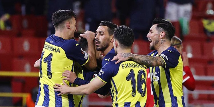 Fenerbahçe Futbol Takımı