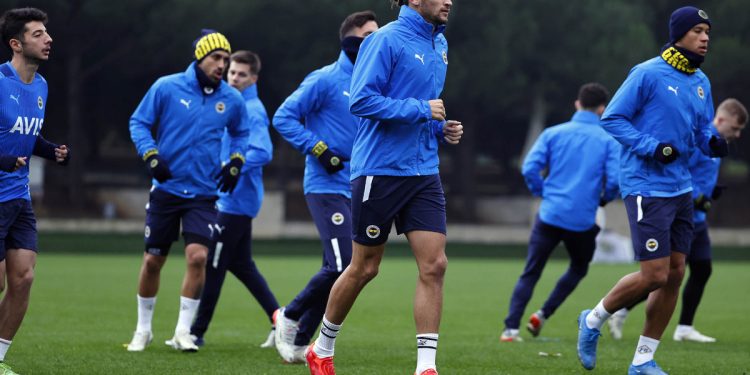 Fenerbahçe'de Olympiacos maçının hazırlıkları tamamlandı