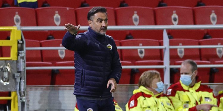 Fenerbahçe Teknik Direktörü Vitor Pereira
