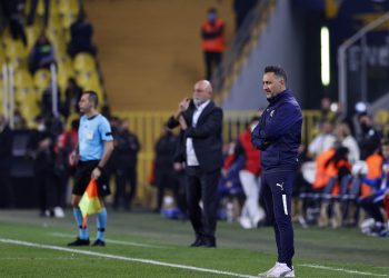 Fenerbahçe Teknik Direktörü Vitor Pereira