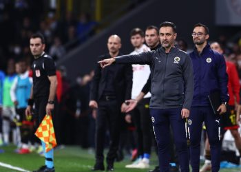 Fenerbahçe Teknik Direktörü Vitor Pereira