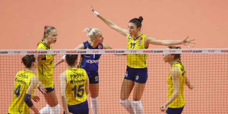 Fenerbahçe Kadın Voleybol Takımı