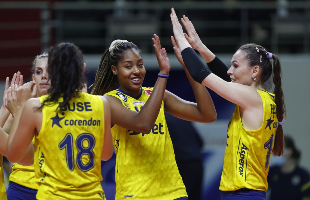 Fenerbahçe Kadın Voleybol Takımı