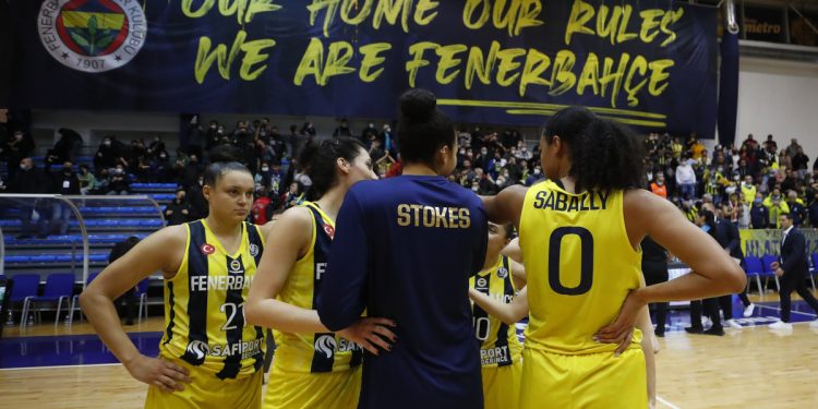 Fenerbahçe Kadın Basketbol Takımı