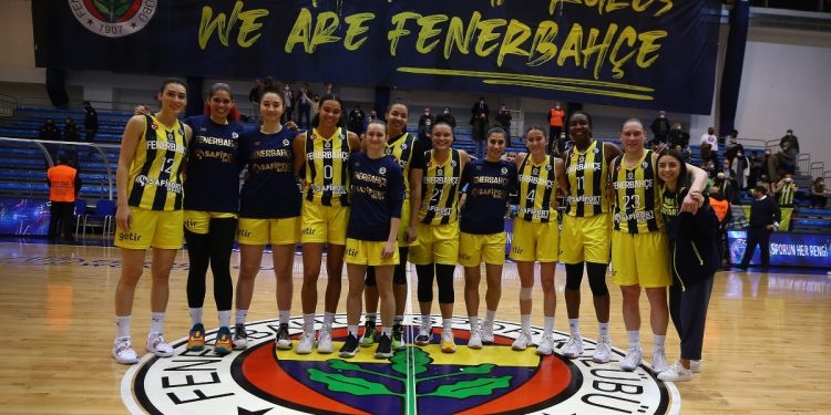 Fenerbahçe Kadın Basketbol Takımı