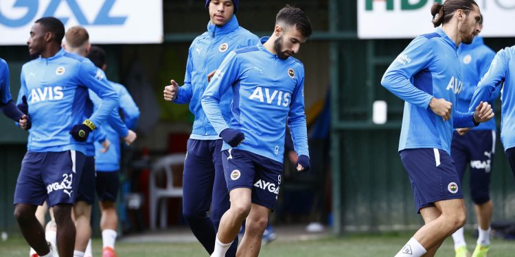 Fenerbahçe'de Gaziantep FK maçı hazırlıkları başladı