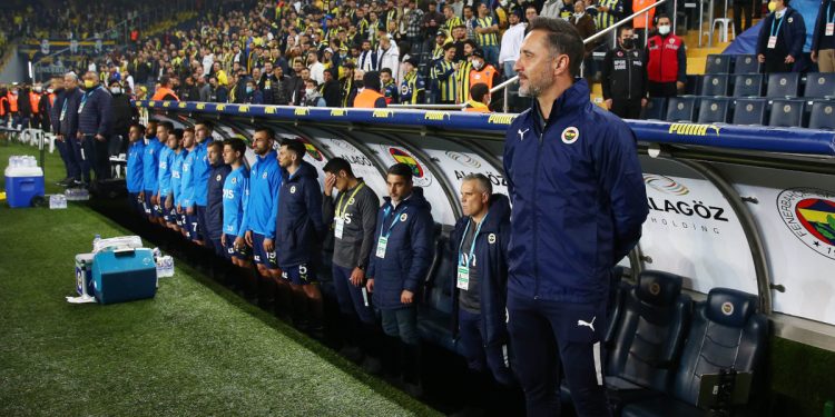 Fenerbahçe Teknik Direktörü Vitor Pereira