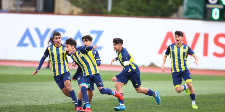 Fenerbahçe 16 Yaş Altı Futbol Takımı