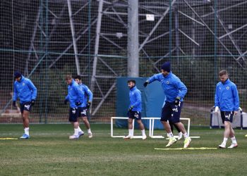 Fenerbahçe'de Antalyaspor maçı hazırlıkları başladı