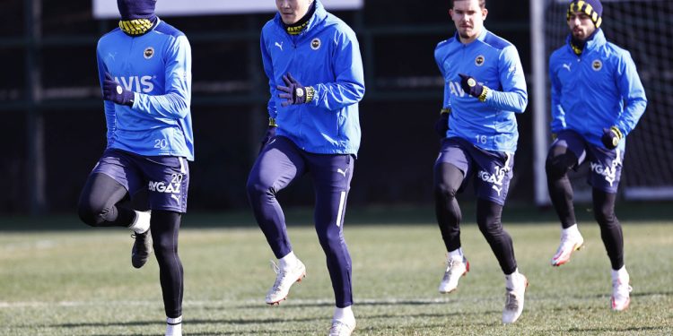 Fenerbahçe'de Antalyaspor maçının hazırlıkları tamamlandı