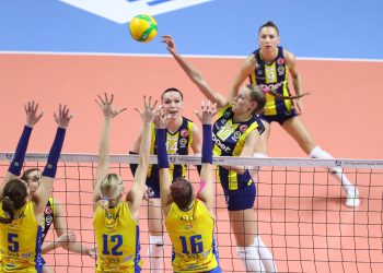 Fenerbahçe Opet - VC Maritza Plovdiv