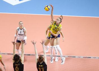 Fenerbahçe Opet 1-3 VakıfBank